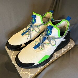 Nike Air Huarache Run Drift
“Scream Green” (GREAT CONDITION)